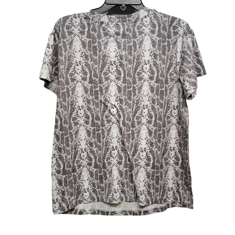 Socialite Crewneck T-Shirt in Small Gray Leopard Medium - Picture 2 of 3